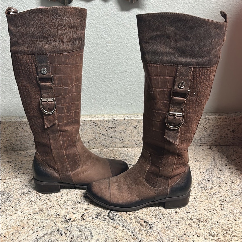 Nurture boots size 6
